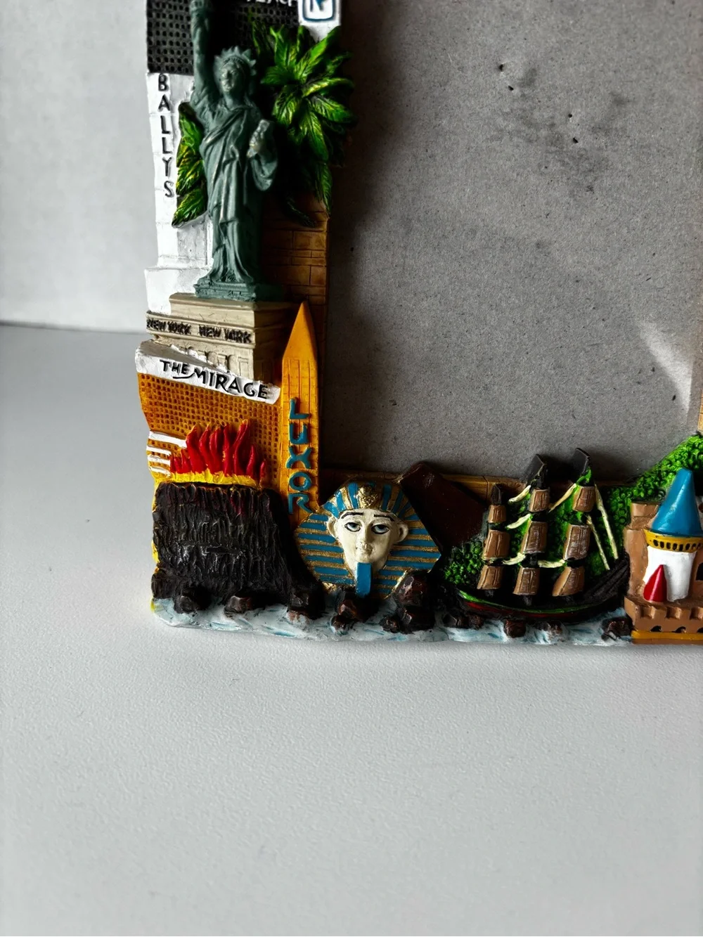Las Vegas 3D Resin Picture Souvenir Frame  4